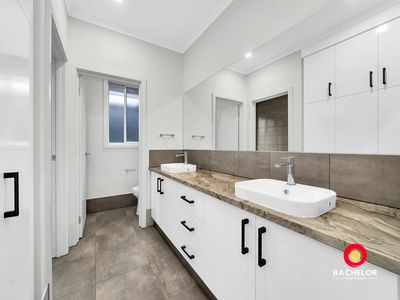 13 Gaynor Avenue, Paralowie