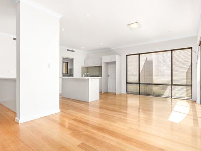 27 Hurlingham Road, South Perth