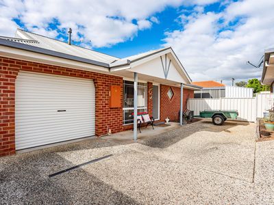 2 / 20 TEMPLETON PLACE , Wodonga