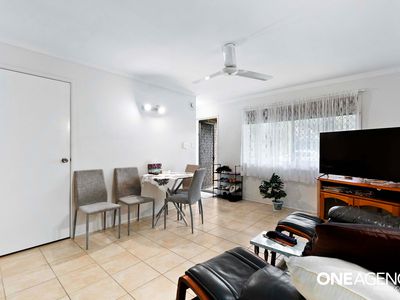 3 / 1 King Street, Urangan
