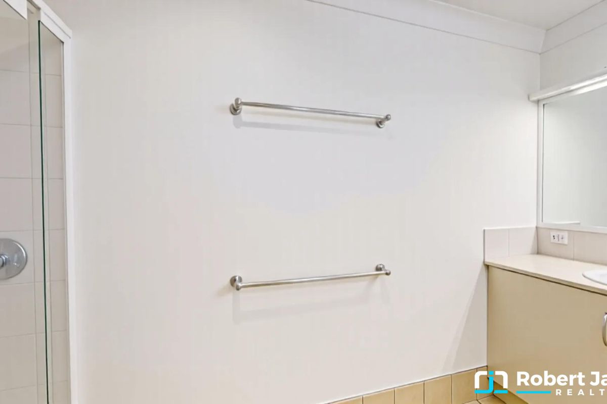 20 / 4 Riverstone Court, Tewantin