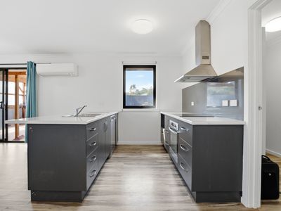 9 Bond Street, Campbell Town