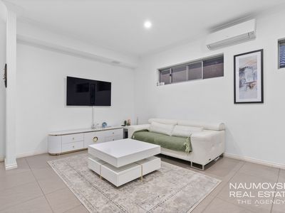 1 / 150 Ravenswood Drive, Nollamara