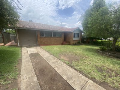 9 Warrina Road, Bradbury