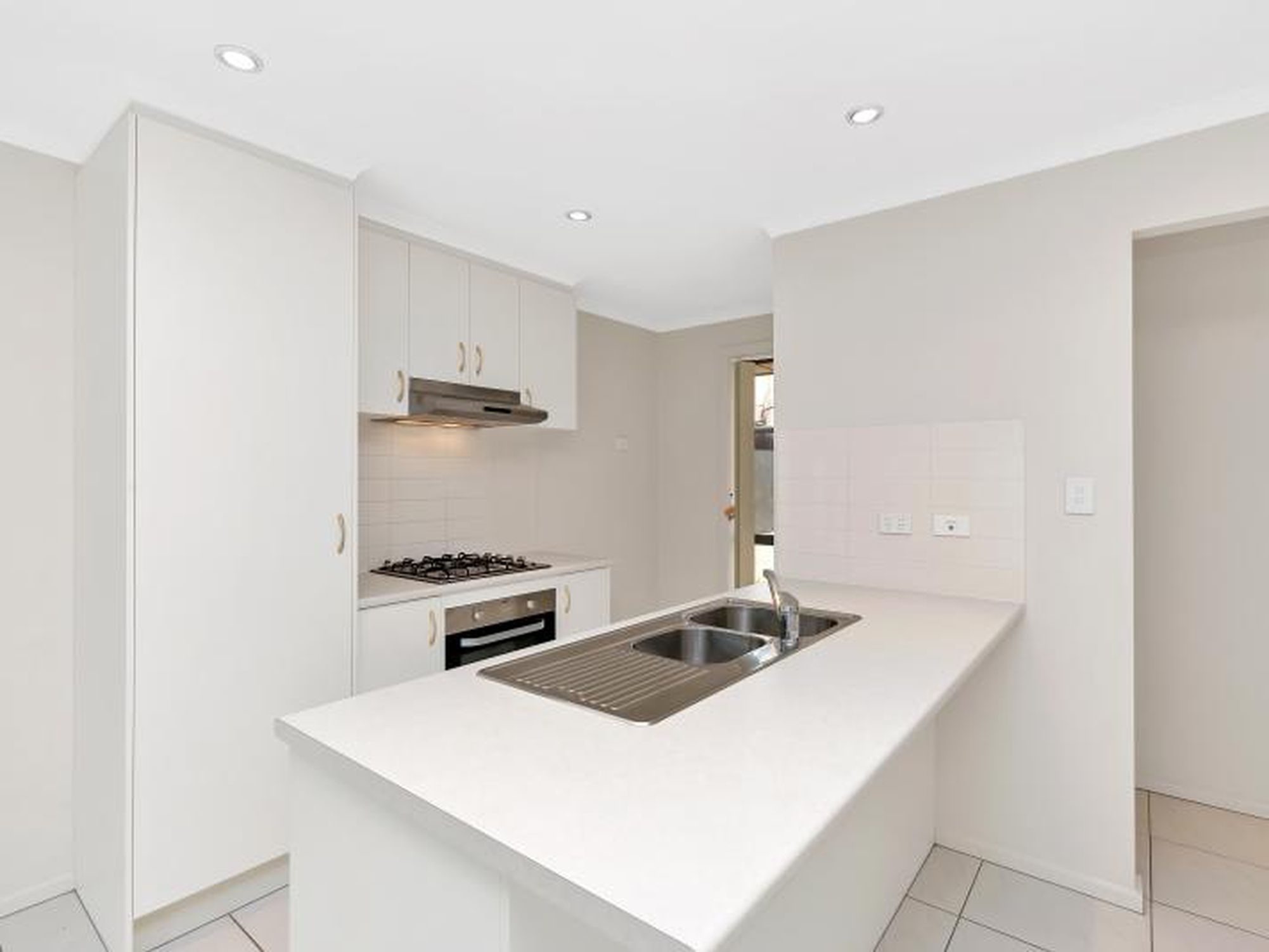 2 / 54 Trimmer Parade, Woodville West