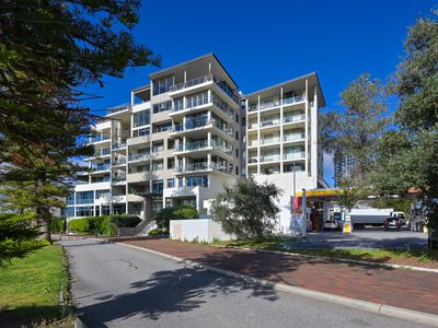 C14 / 1 The Esplanade, Mount Pleasant