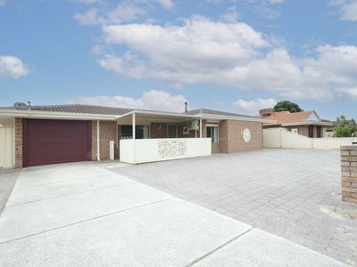 14 Danube Avenue, Beechboro