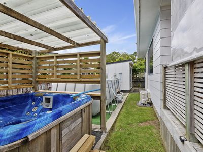 2 Mary Keane Lane, Parakai