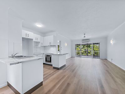 6 / 9 Hermitage Drive, Airlie Beach