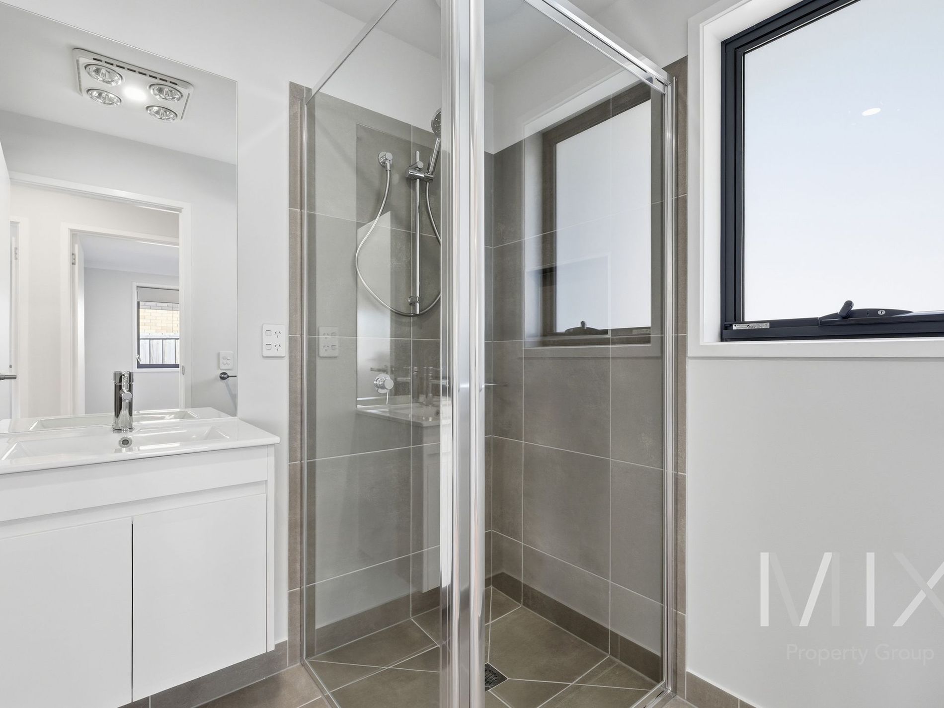2 / 70 William Street , Brighton