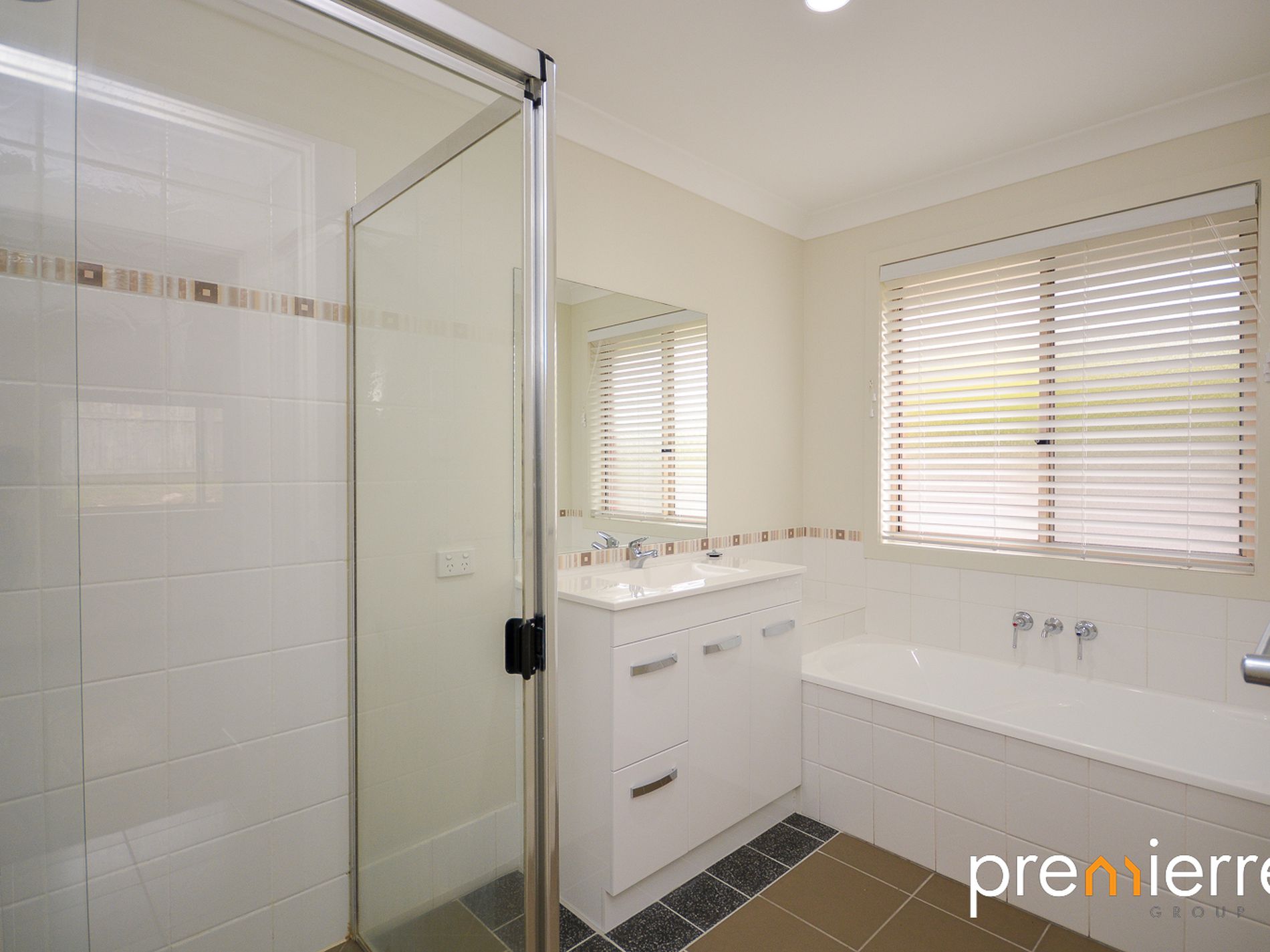 24 Collins Street, Collingwood Park