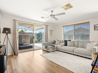 2 Anzio Court , Secret Harbour