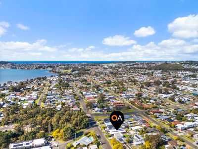 73 Deakin Street, Oak Flats