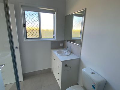 1&2 / 9 Como Place, Waterford West