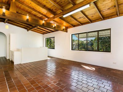 6 North Head Road, New Brighton