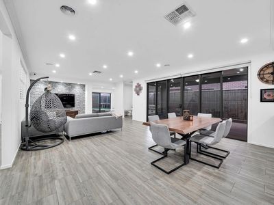 90 Anniversary Avenue, Wyndham Vale