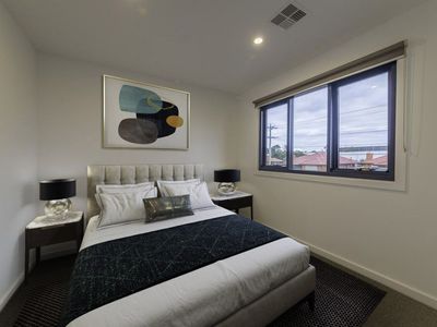 2 Helena Street, Clayton South