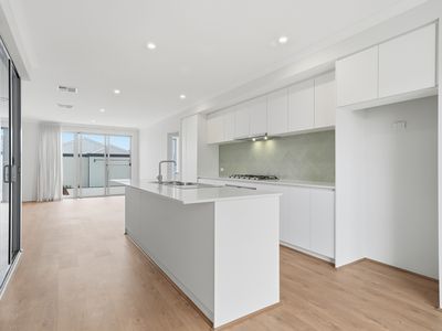 15 Montague Gra, Bushmead