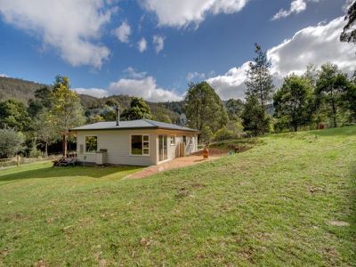 27 Sharpes Road, Crabtree