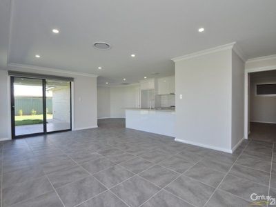 2 Venetian Court, Dubbo