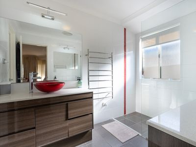 11 Keel Cove, Waikiki