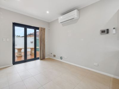 30C Thorney Way, Balga
