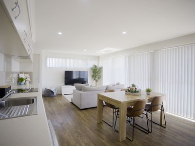 3 / 4 Pollard Street, Glendalough