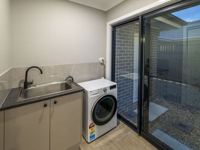 4 Abode Close, Woolgoolga