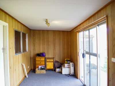 18 Howard Street, Horsham