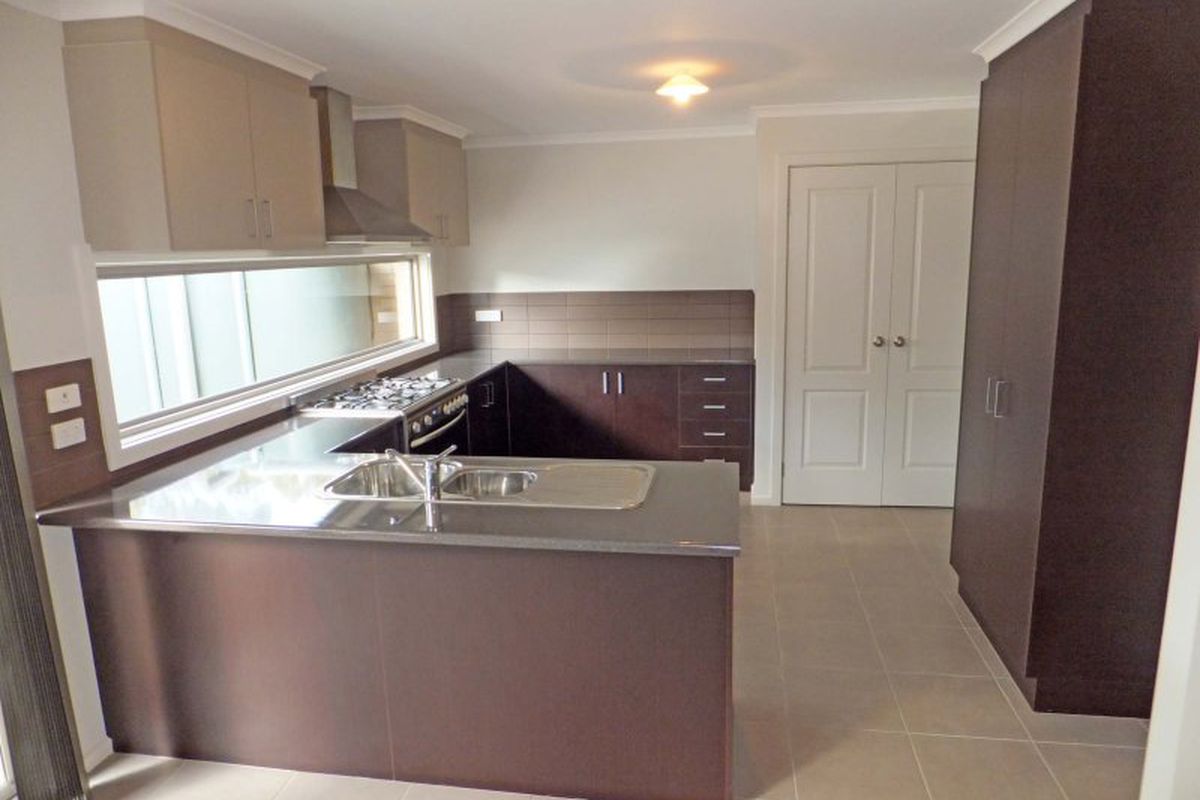 5 / 6 Tweddle Street, Kyabram