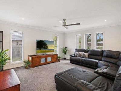 1 / 34 Hughes Road, Urangan