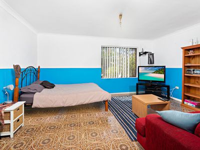 18 Hayes Avenue, Mount Warrigal