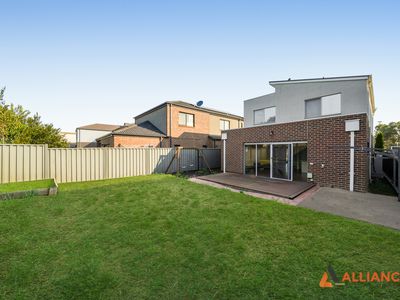18 Marathon Boulevard, Craigieburn