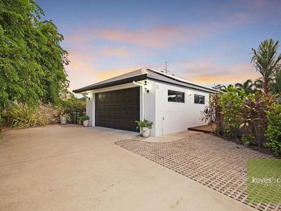 12 Knox Court, Mount Louisa