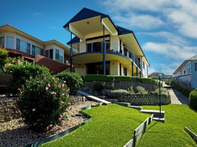 16 Buena Vista Avenue, Lake Heights