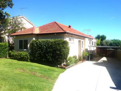 14 Stoney Creek Rd, Beverly Hills