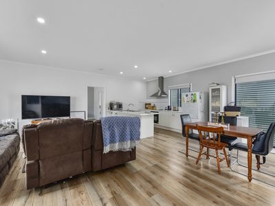 11 Corigliano Street, Beachport