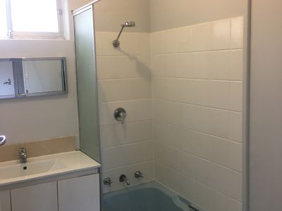 2B/92 Alexander Drive, Dianella