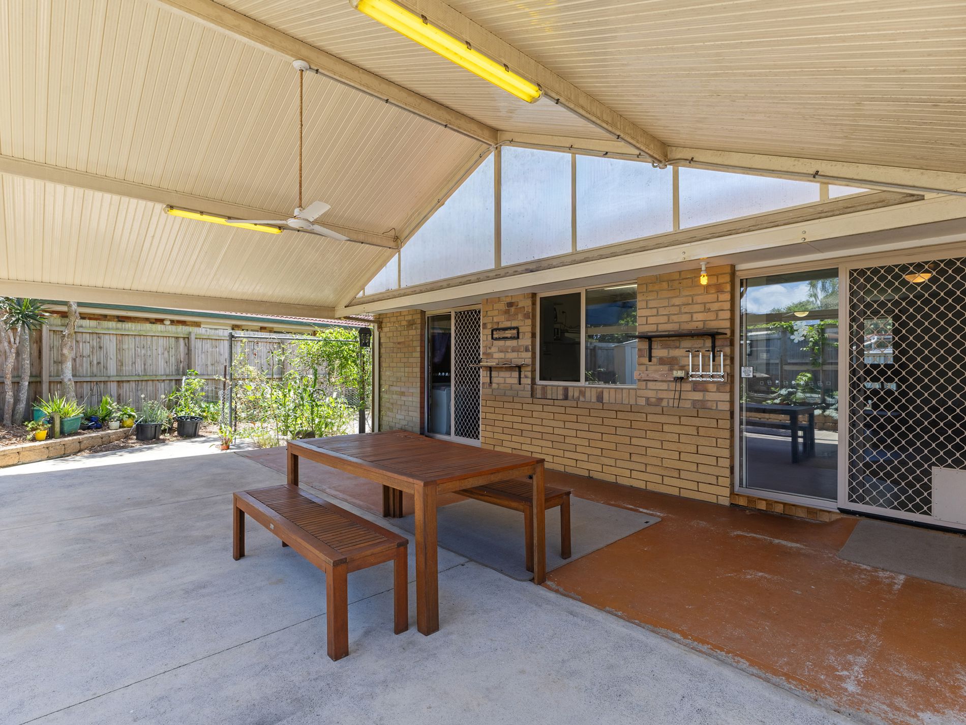39-41 Gretel Drive, Beachmere