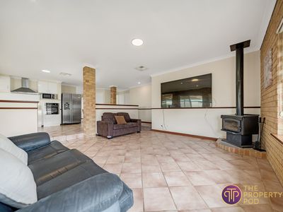 11 Starlet Court, Maddington