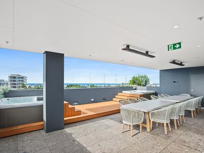 602 / 50 Gipps Street, Wollongong