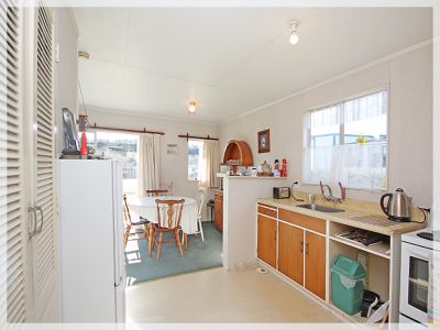 8 Hennsessy Street East, Foxton Beach