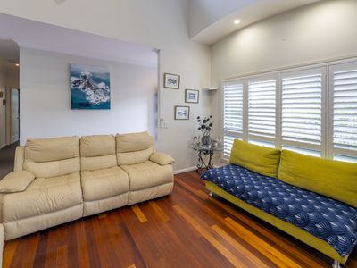 13 Honeyeater Way, Coffs Harbour