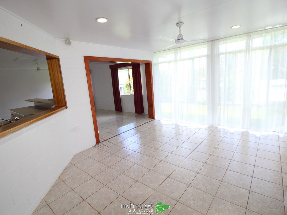 4 Paula Close, Atherton