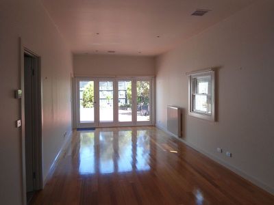 8 Davey Street, East Geelong