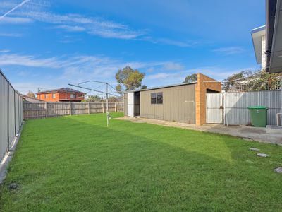 15 Dongola Road, West Footscray