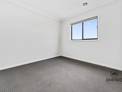 5 Gresall Street, Clyde North
