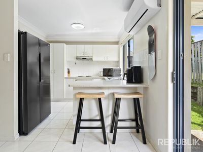 1 / 26 Witheren Circuit, Pacific Pines