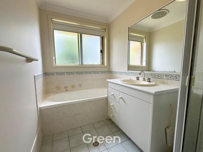1 / 104 Constitution Road West, Meadowbank