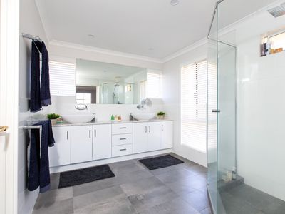 16 Haydock Street, Bunbury